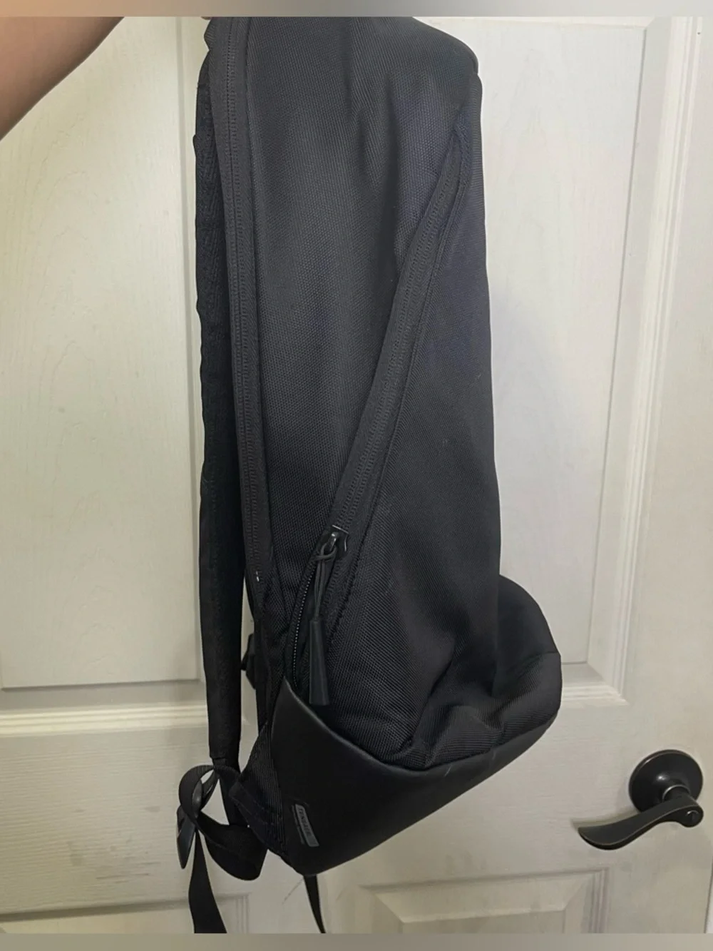 Incase Black Polyethylene backpack 09t-02023715